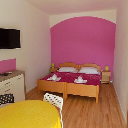Apartments Galeb Pag - Beach Pag Town Exteriér fotografie
